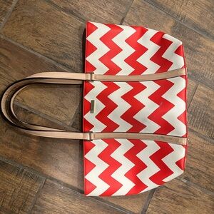 Kate Spade Medium Harmony South Of The Border Red & White Chevron Purse Bag